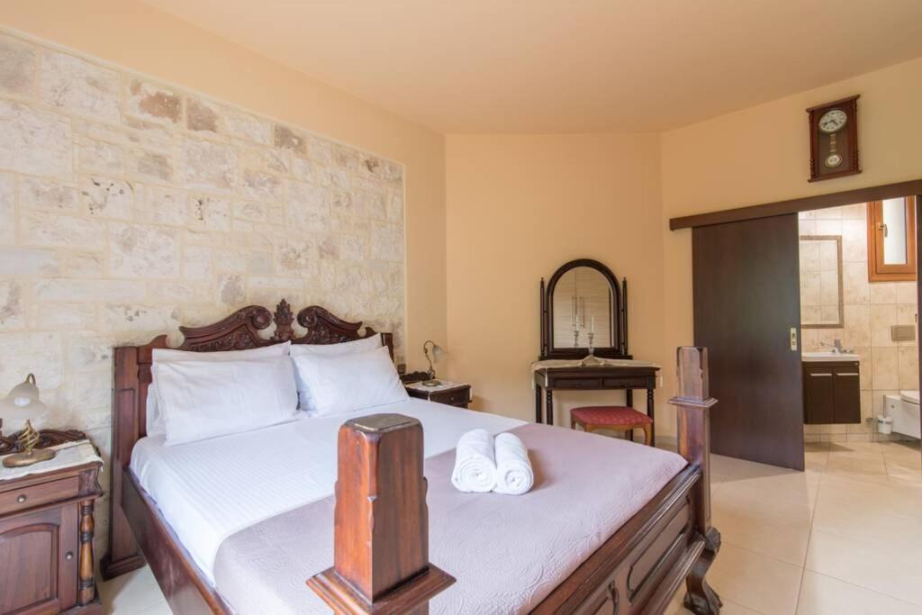 Heraklion Comfy House With Mountain View Εξωτερικό φωτογραφία