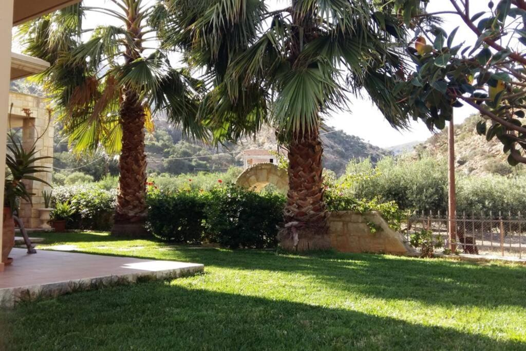 Heraklion Comfy House With Mountain View Εξωτερικό φωτογραφία