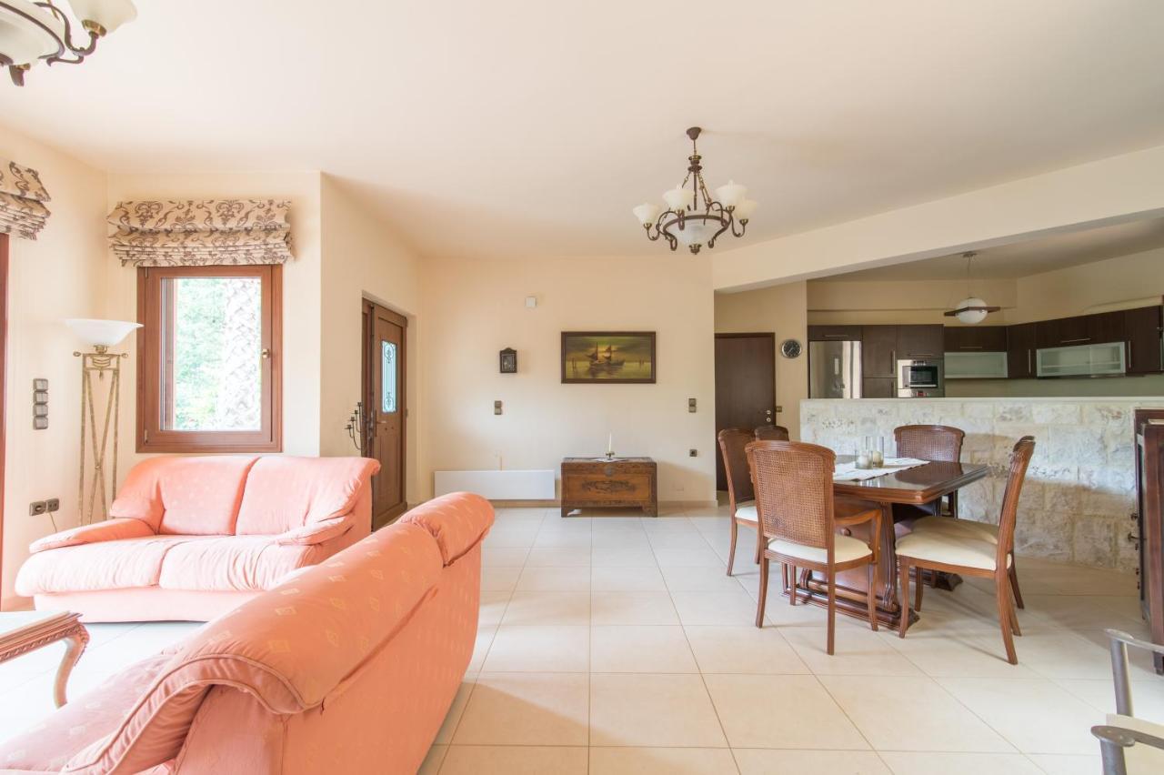 Heraklion Comfy House With Mountain View Εξωτερικό φωτογραφία
