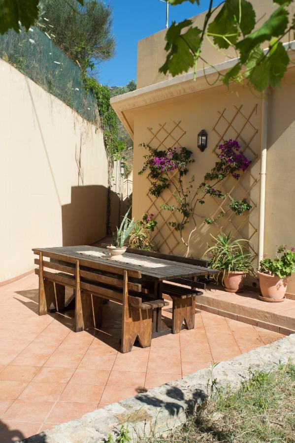 Heraklion Comfy House With Mountain View Εξωτερικό φωτογραφία